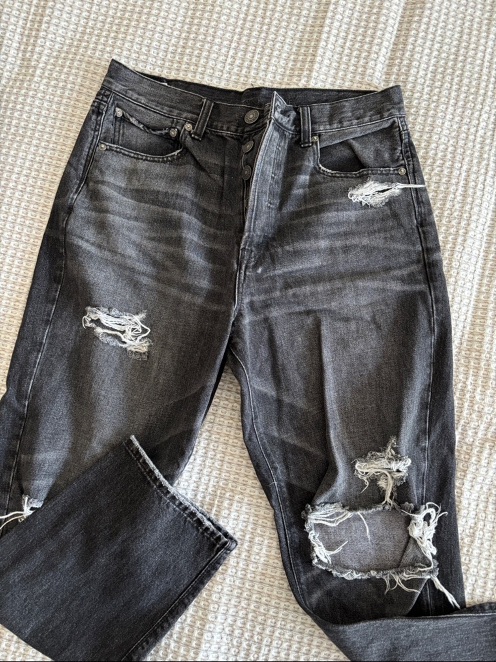 American Eagle Outfitters Black Distressed High-Rise Jeans